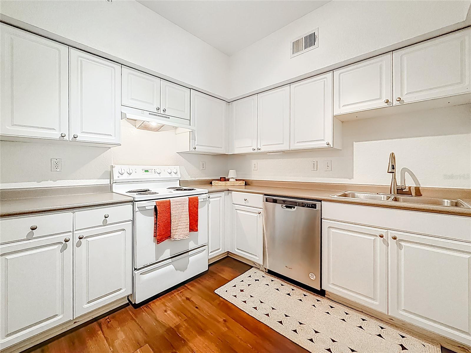 THE MADISON AT SOHO II CONDO - Residential