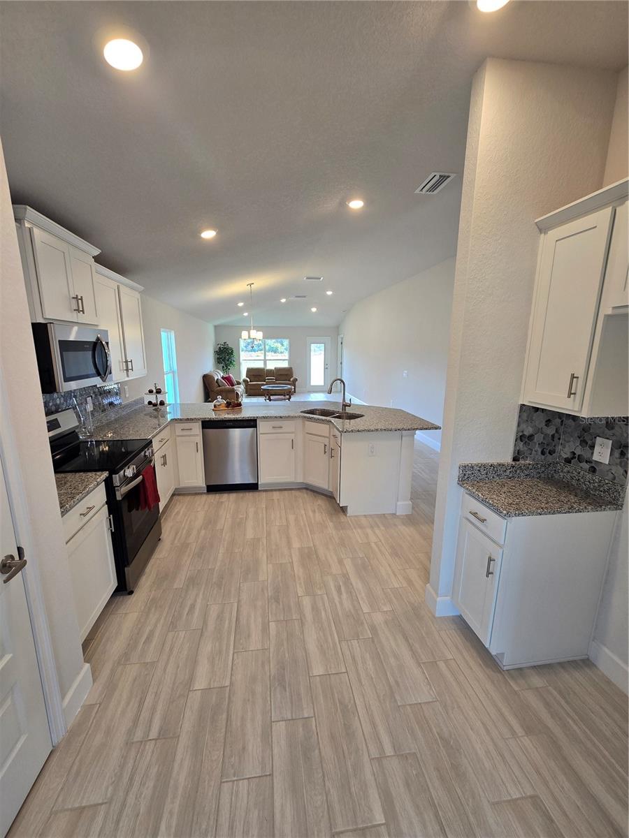 WYLD PALMS VILLAGE CONDOMINIUM - Residential