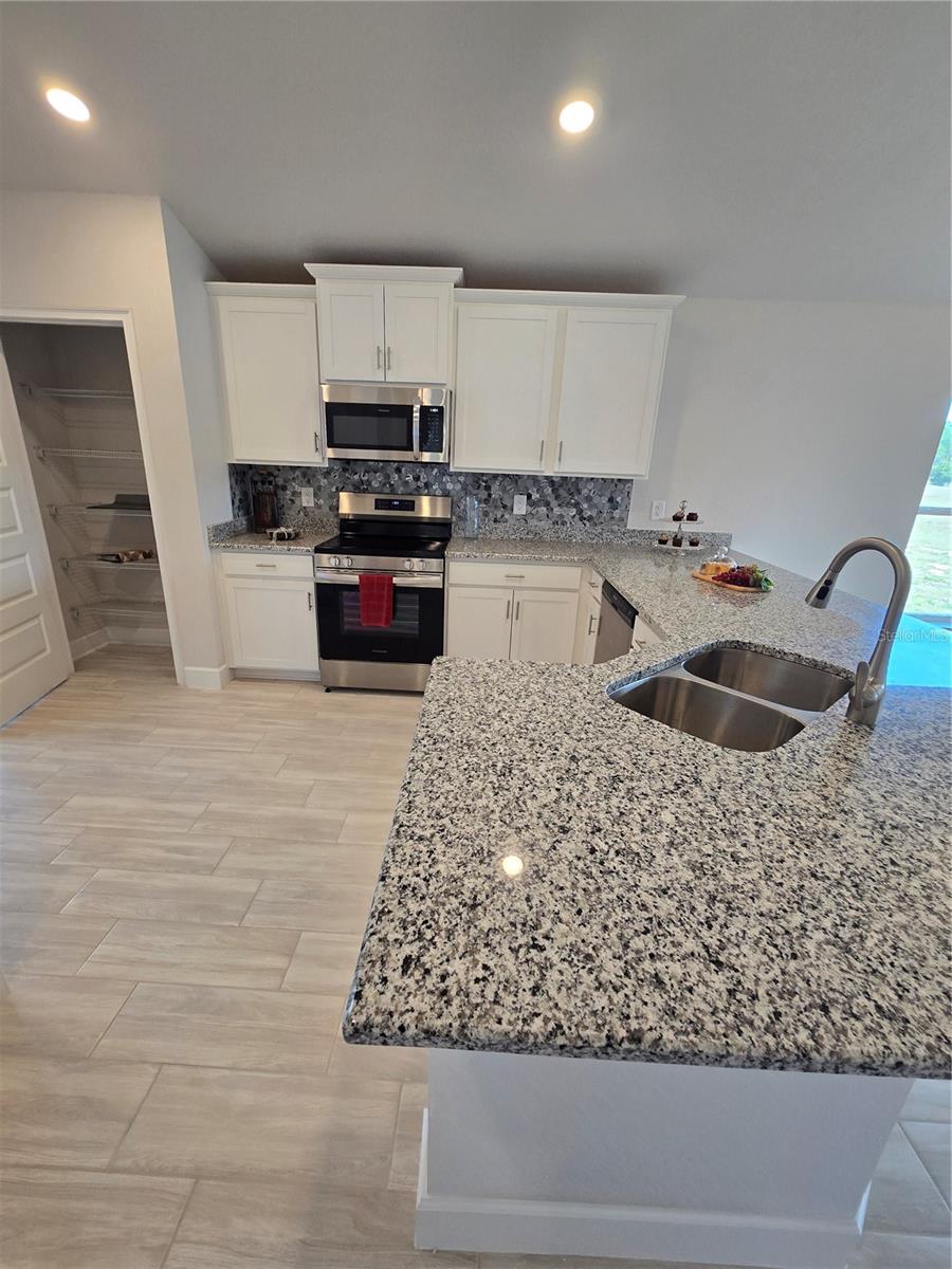 WYLD PALMS VILLAGE CONDOMINIUM - Residential