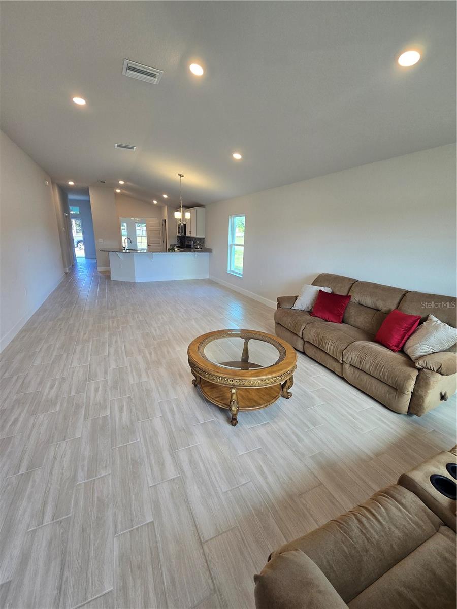 WYLD PALMS VILLAGE CONDOMINIUM - Residential