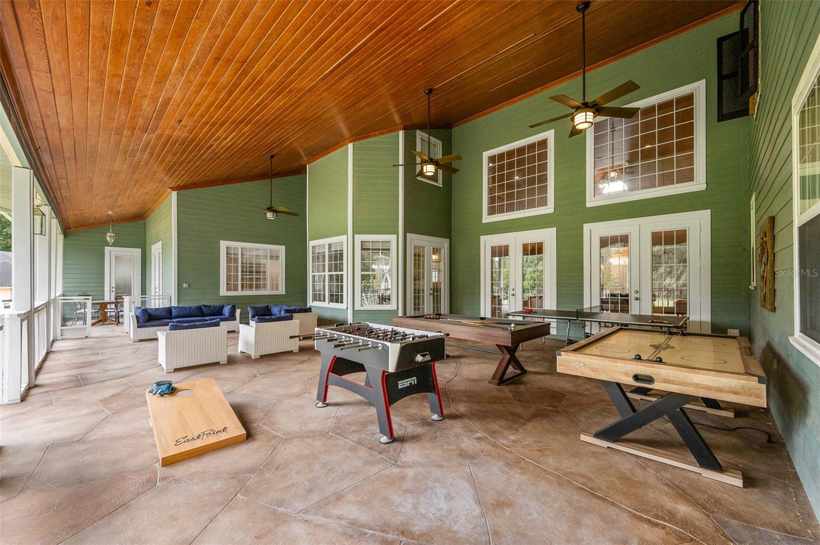 BROADMOOR PH VII - Residential