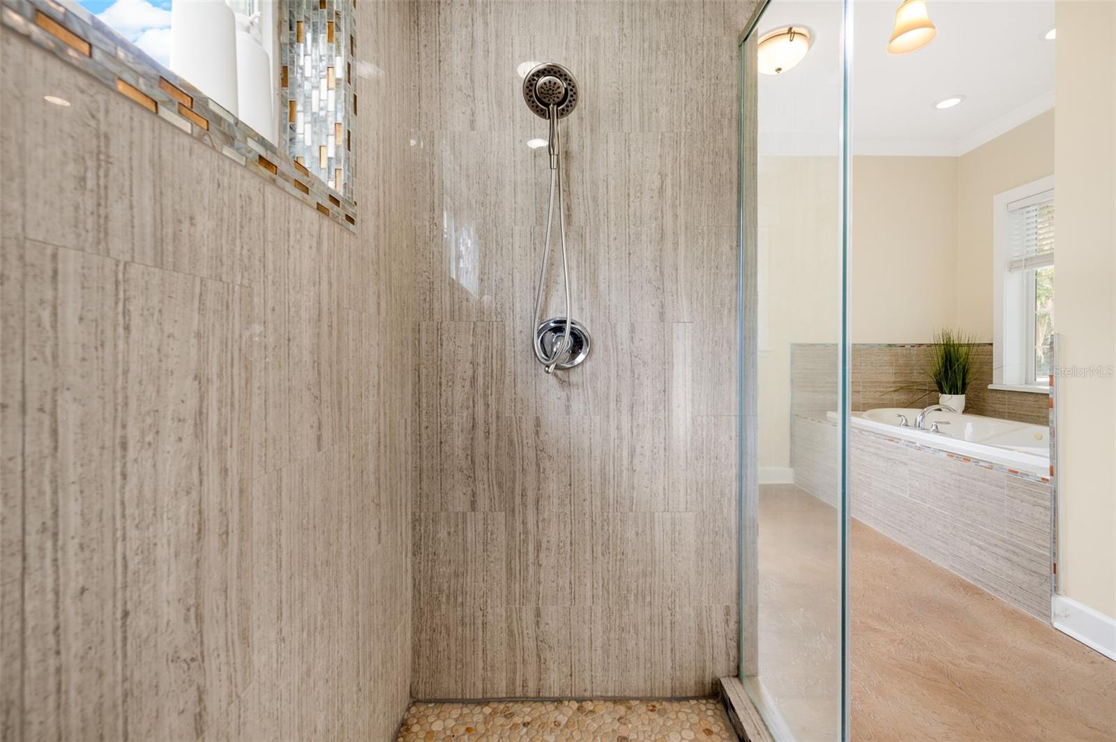 BROADMOOR PH VII - Residential
