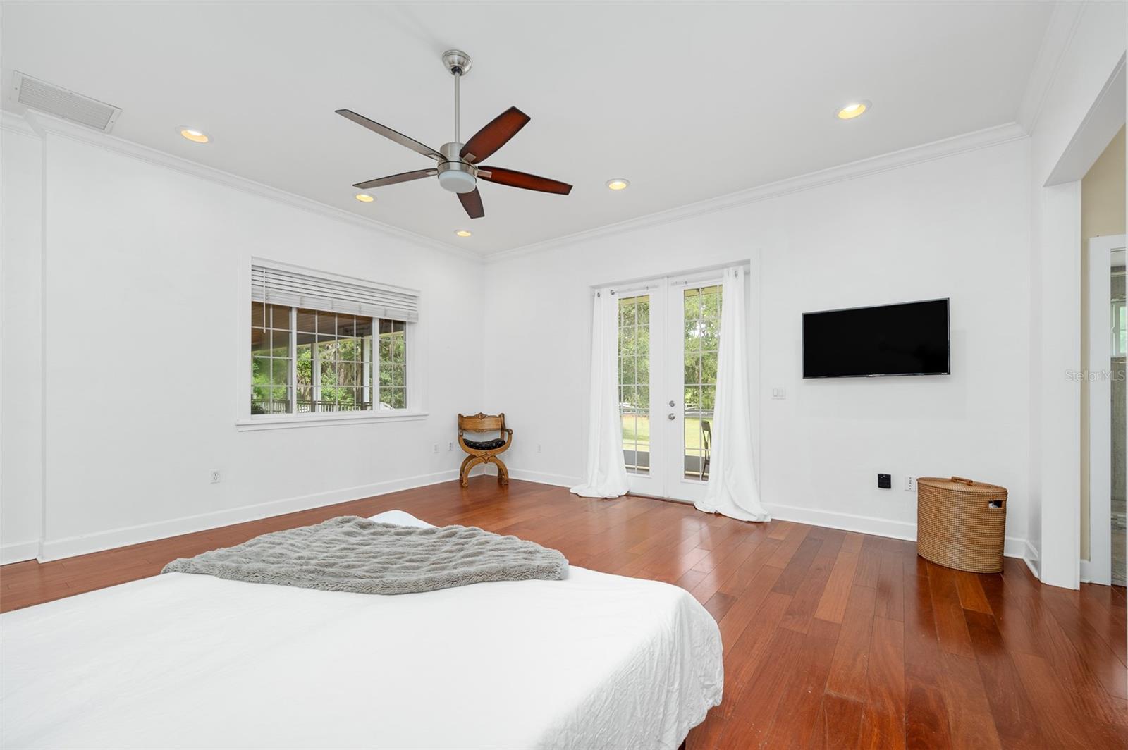 BROADMOOR PH VII - Residential