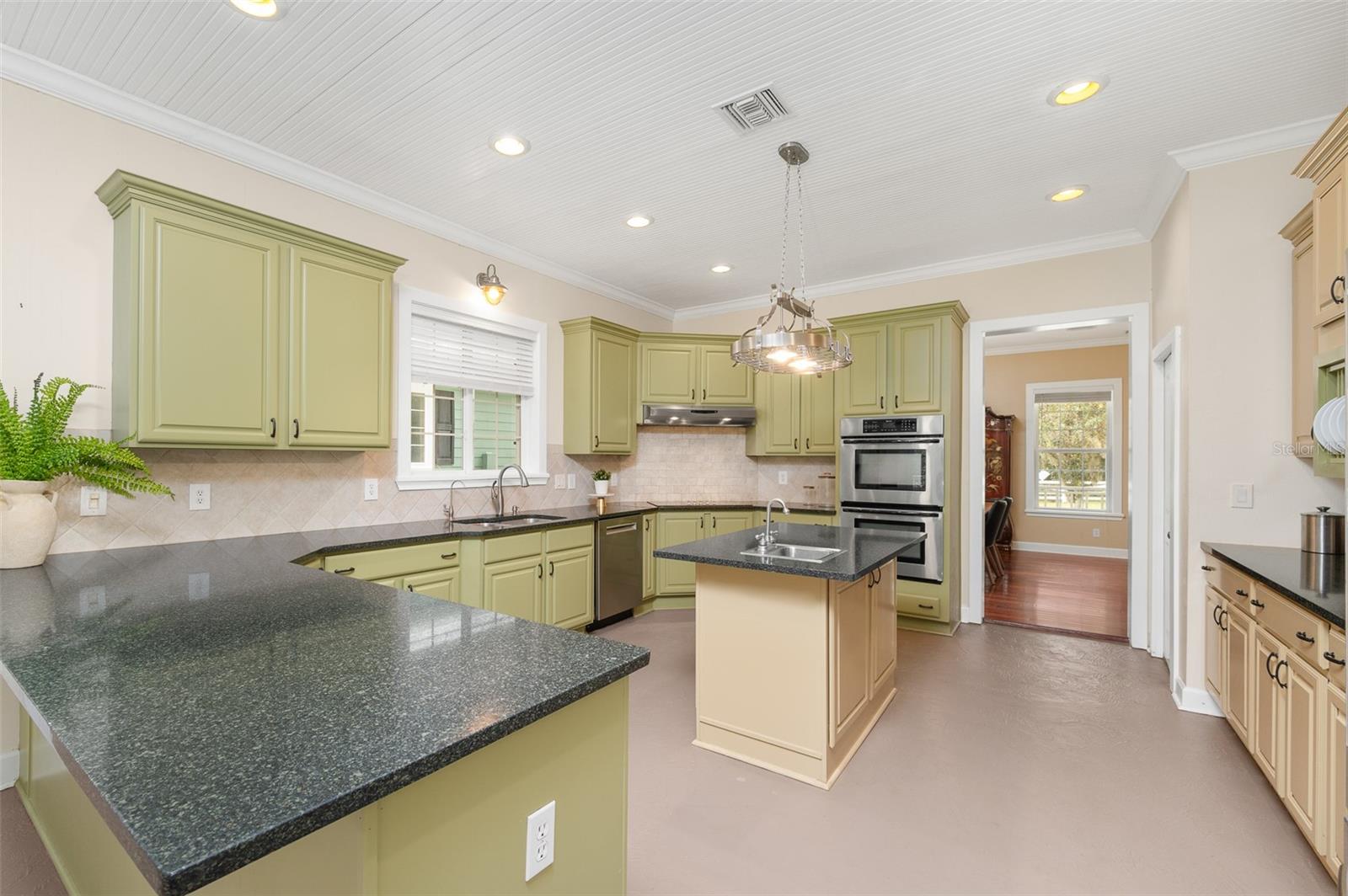 BROADMOOR PH VII - Residential