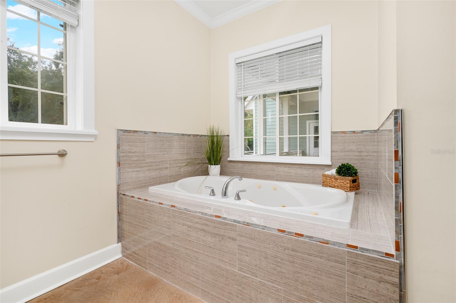 BROADMOOR PH VII - Residential