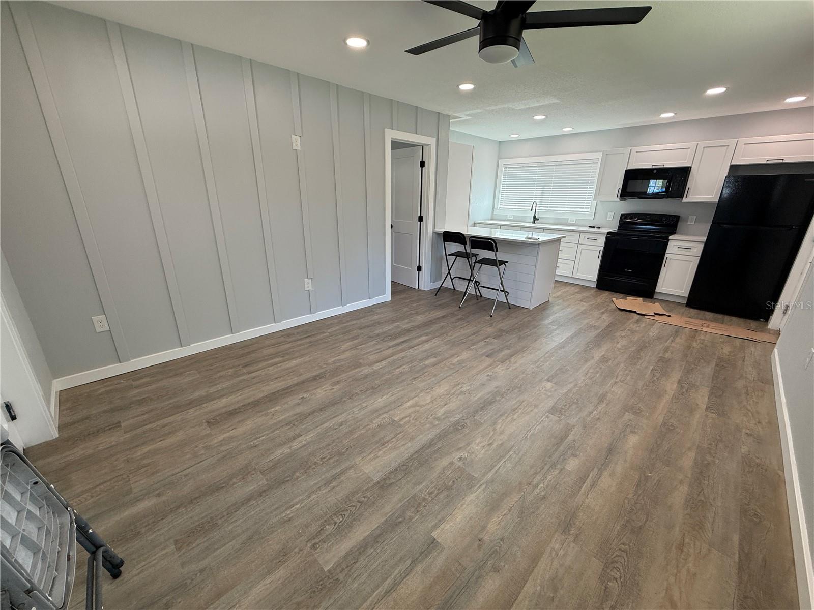 533 Stewart St – Fully Renovated 1 Bed / 1 Bath Apartment
This one checks all the boxes. Located in a quiet 8-unit complex at 533 Stewart Street, this fully remodeled 1 bed / 1 bath unit has never been lived in—everything is brand new. You’ll love the custom kitchen, high-end finishes, and huge walk-in shower.
Enjoy your own paver patio, perfect for relaxing outside, plus impact windows for storm protection and energy efficiency. The property offers on-site laundry (bring quarters!), plenty of parking. WATER $50/MONTH and POWER $100/MONTH in addition to rent. Just minutes from Dearborn Street and local parks—don’t miss this one!