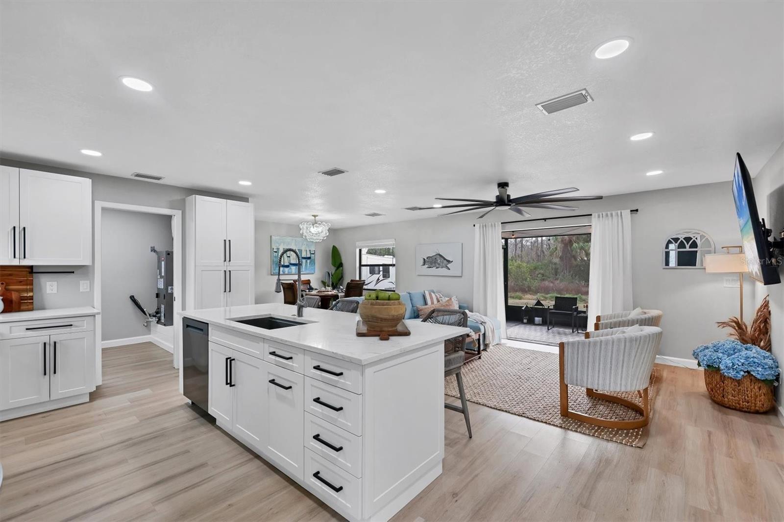 FOX CHASE - Residential