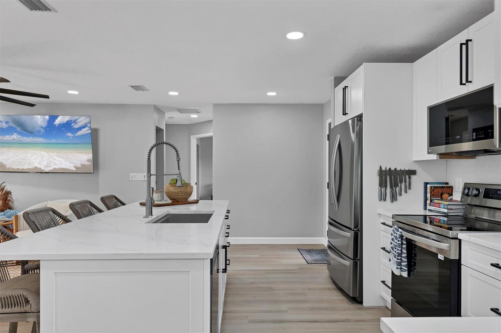 FOX CHASE - Residential