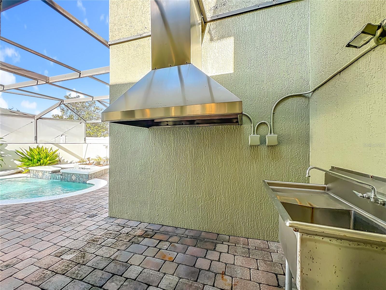 PRESTON SQUARE - Residential