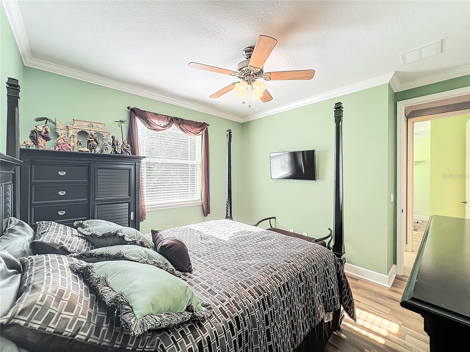 PRESTON SQUARE - Residential