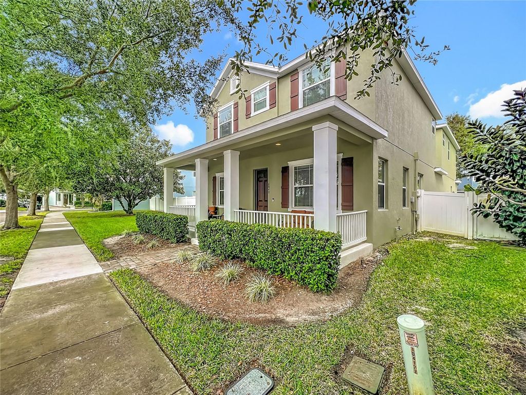 Photo of 6840 Helmsley Circle, Windermere, FL 34786 (MLS # S5142930)