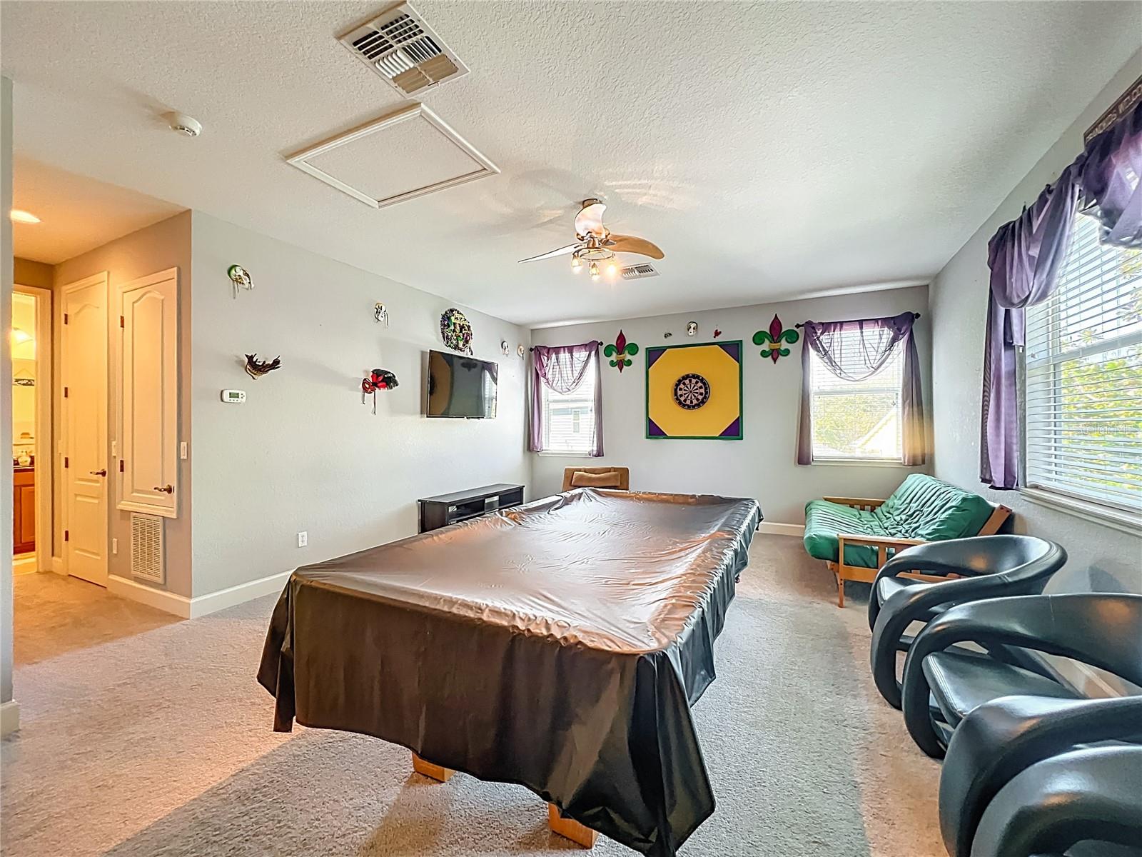 PRESTON SQUARE - Residential