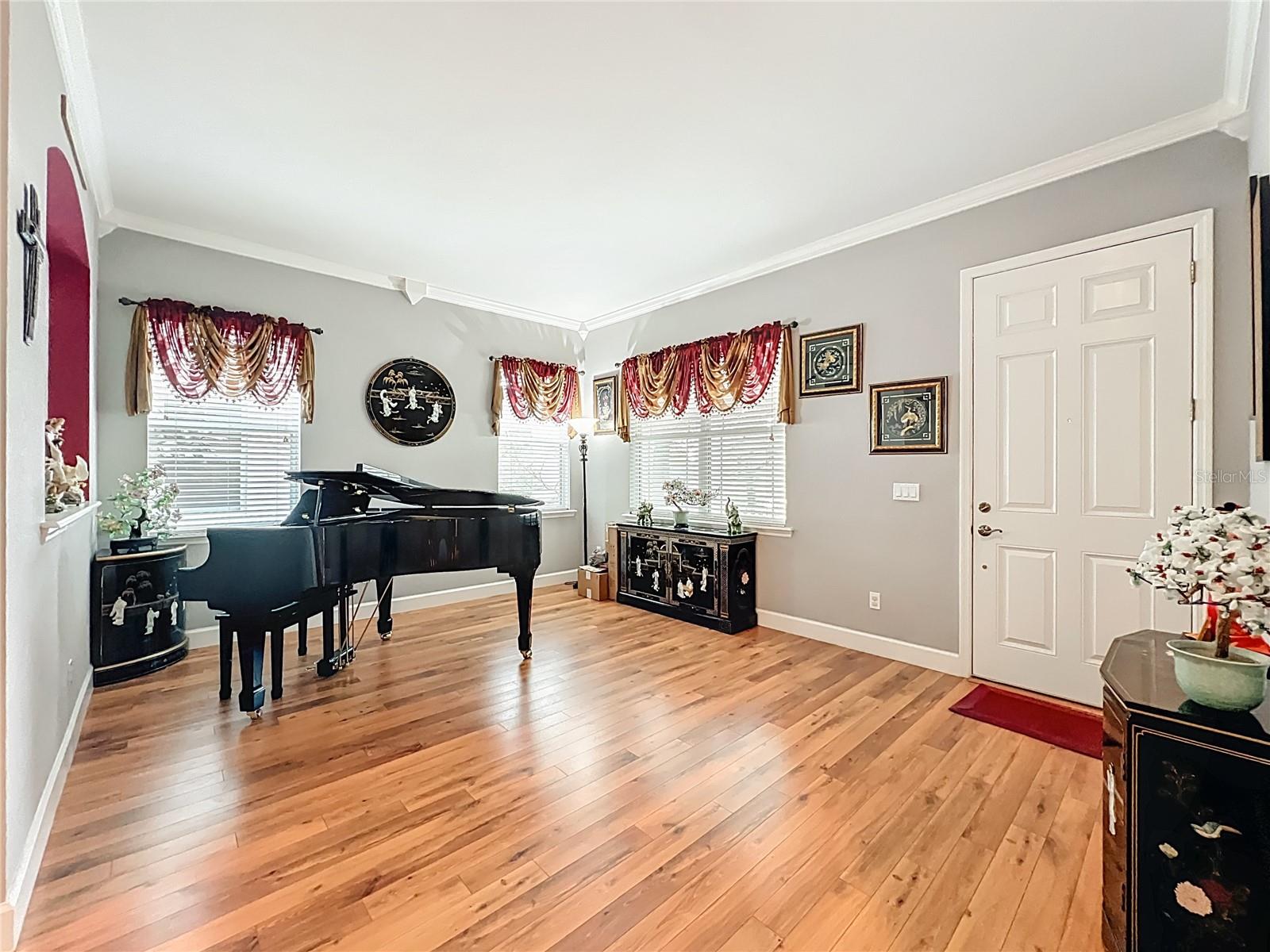 PRESTON SQUARE - Residential