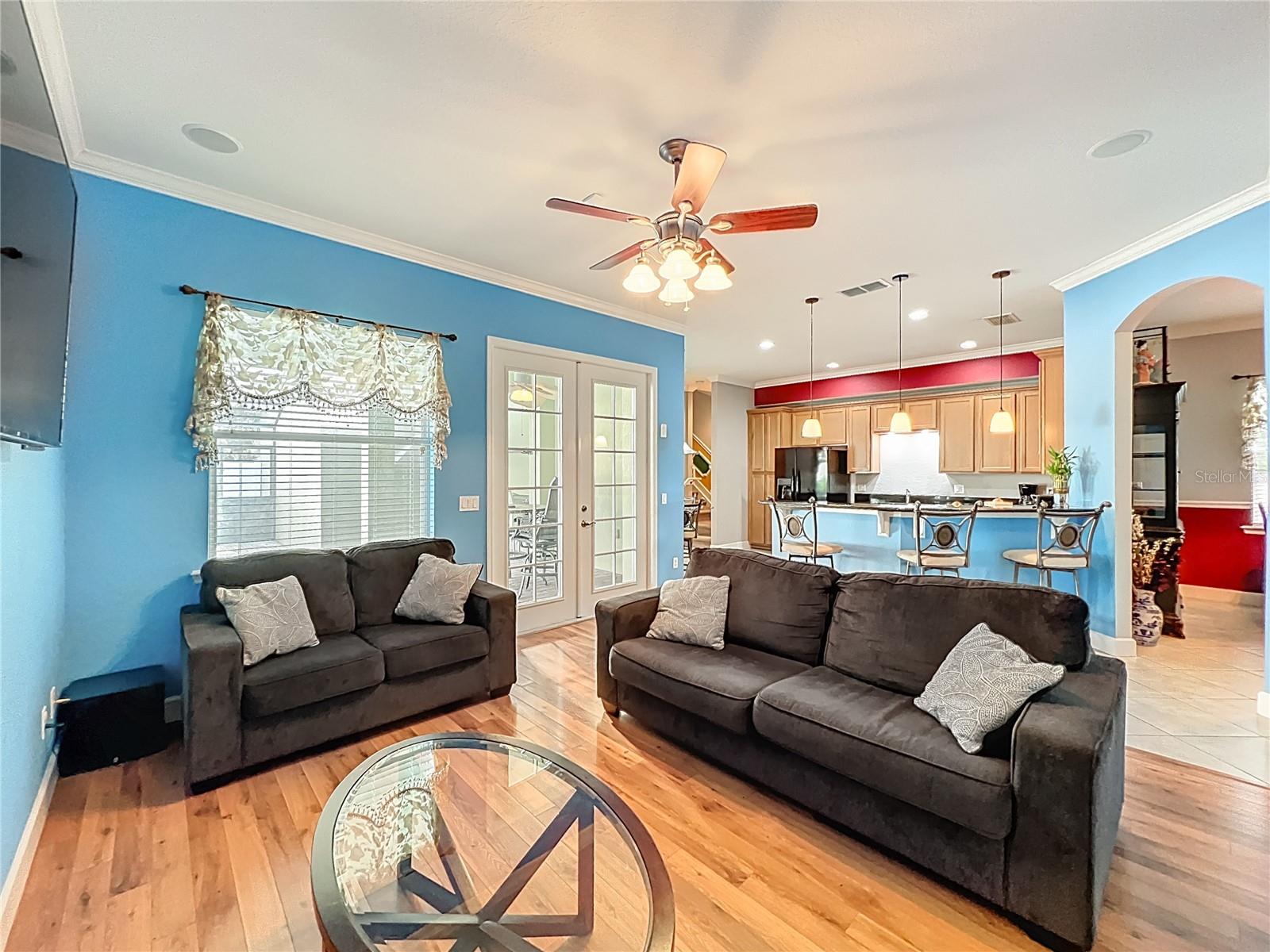 PRESTON SQUARE - Residential