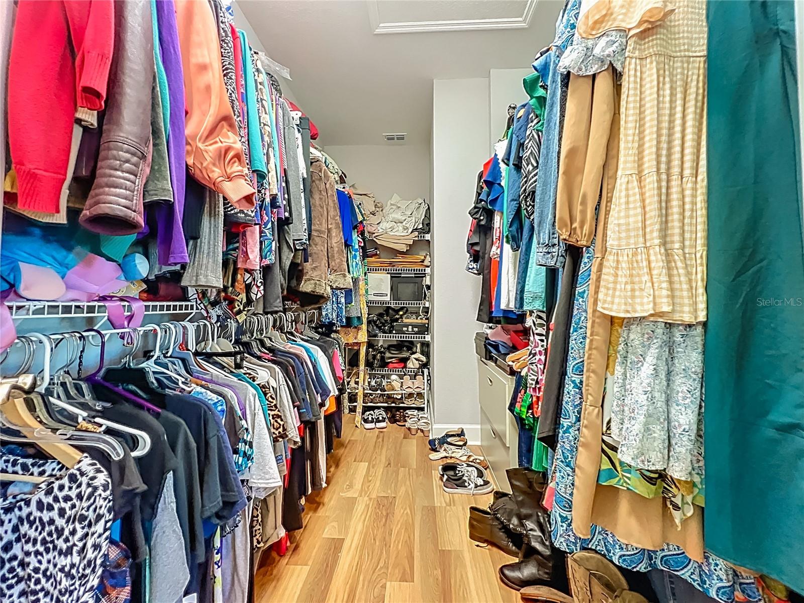 PRESTON SQUARE - Residential