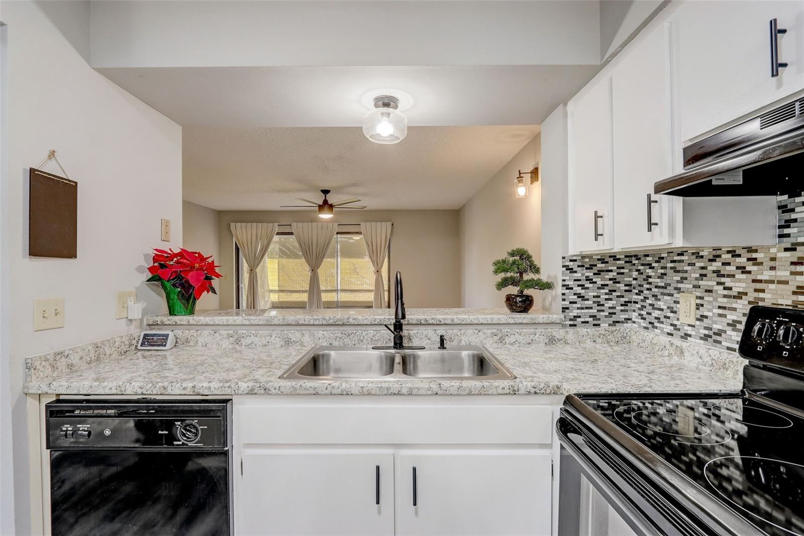 LAURELON VILLAGE OF MEADOWOOD - Residential