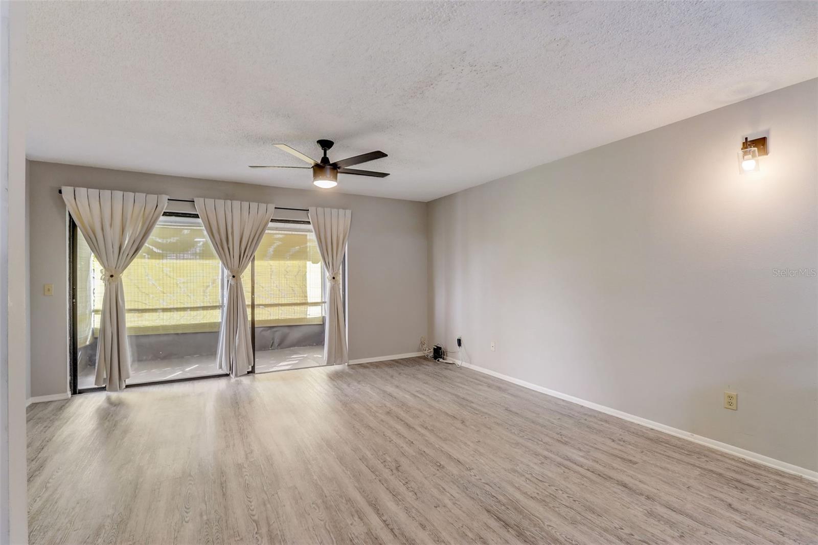 LAURELON VILLAGE OF MEADOWOOD - Residential