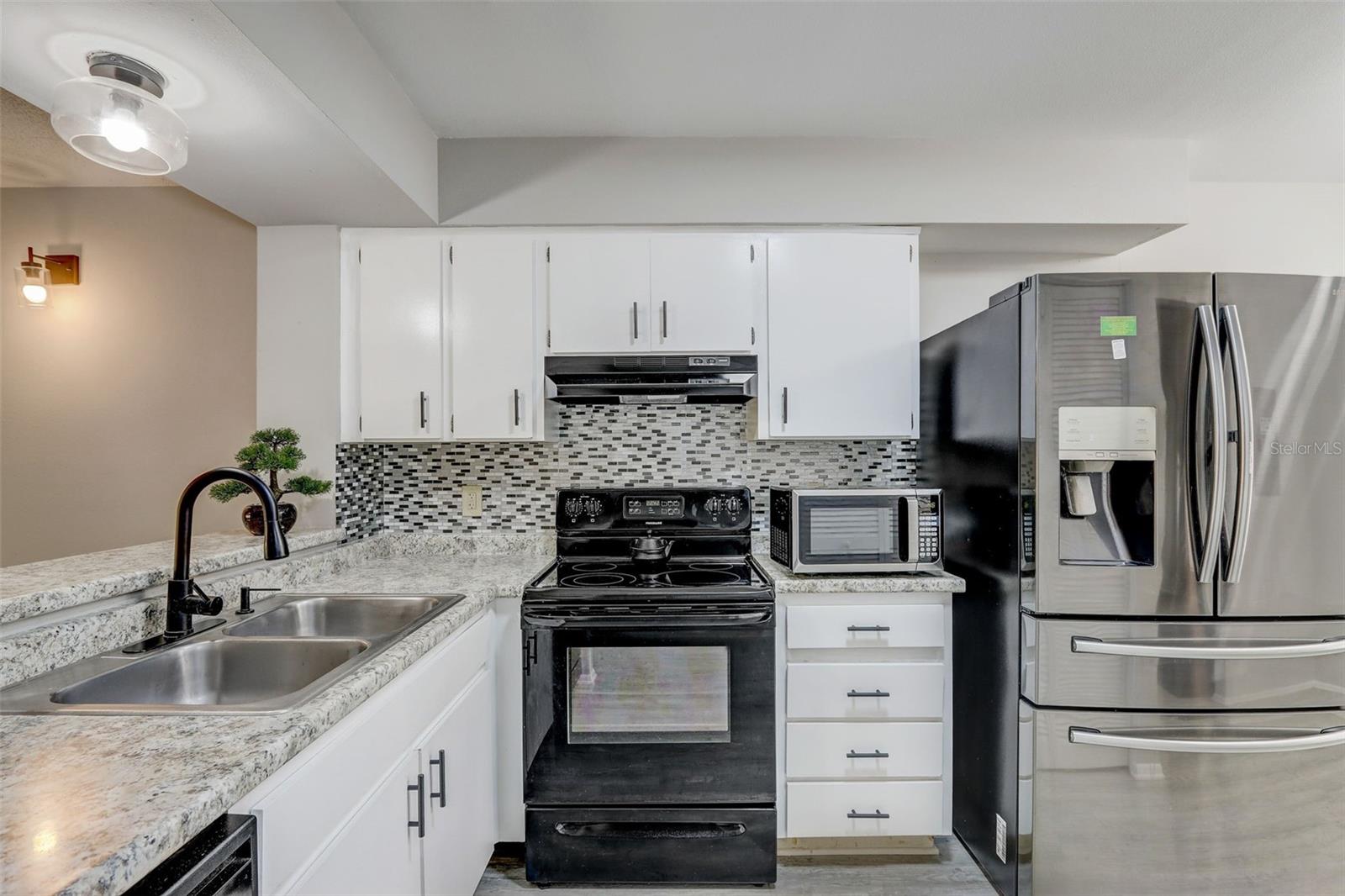 LAURELON VILLAGE OF MEADOWOOD - Residential