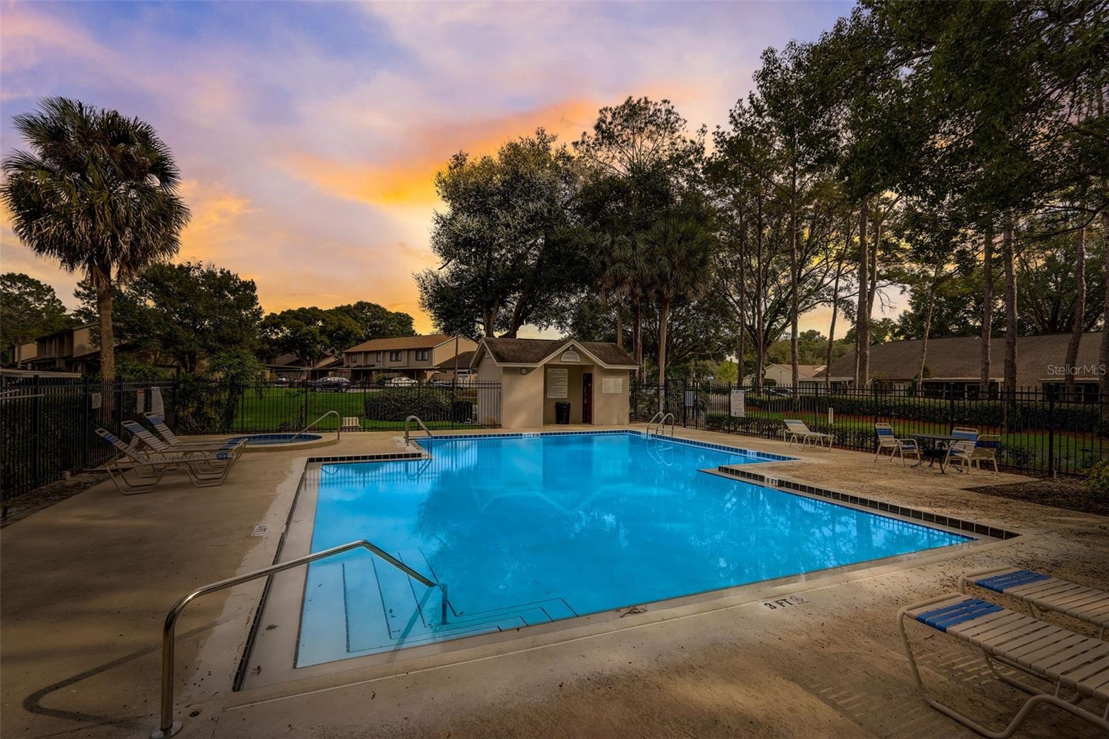 LAURELON VILLAGE OF MEADOWOOD - Residential