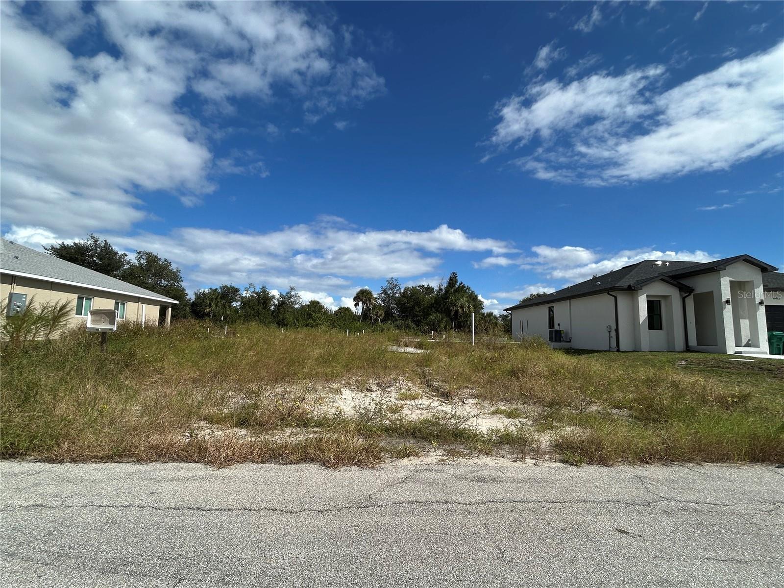 10404 PORT EVERGLADES STREET, PORT CHARLOTTE, FL, 33981 1 10404 PORT EVERGLADES STREET