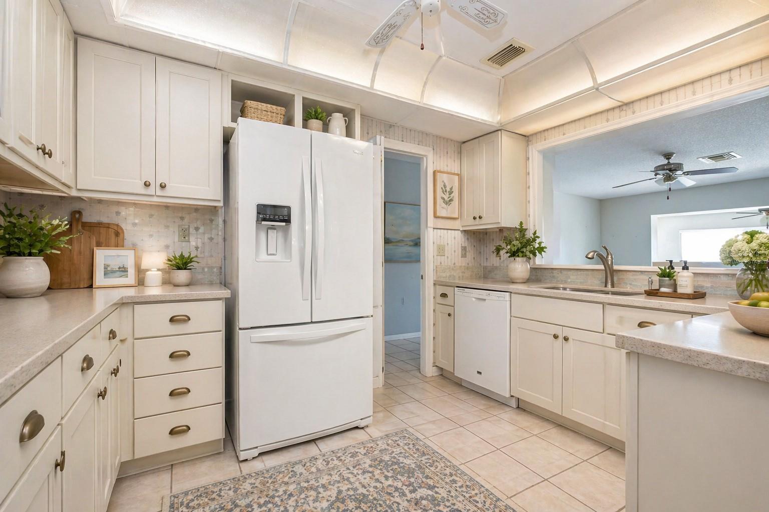 SUN CITY CENTER UNIT 47 - Residential