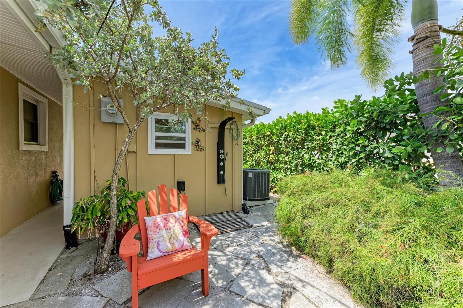 LAKE LA VISTA REP - Residential