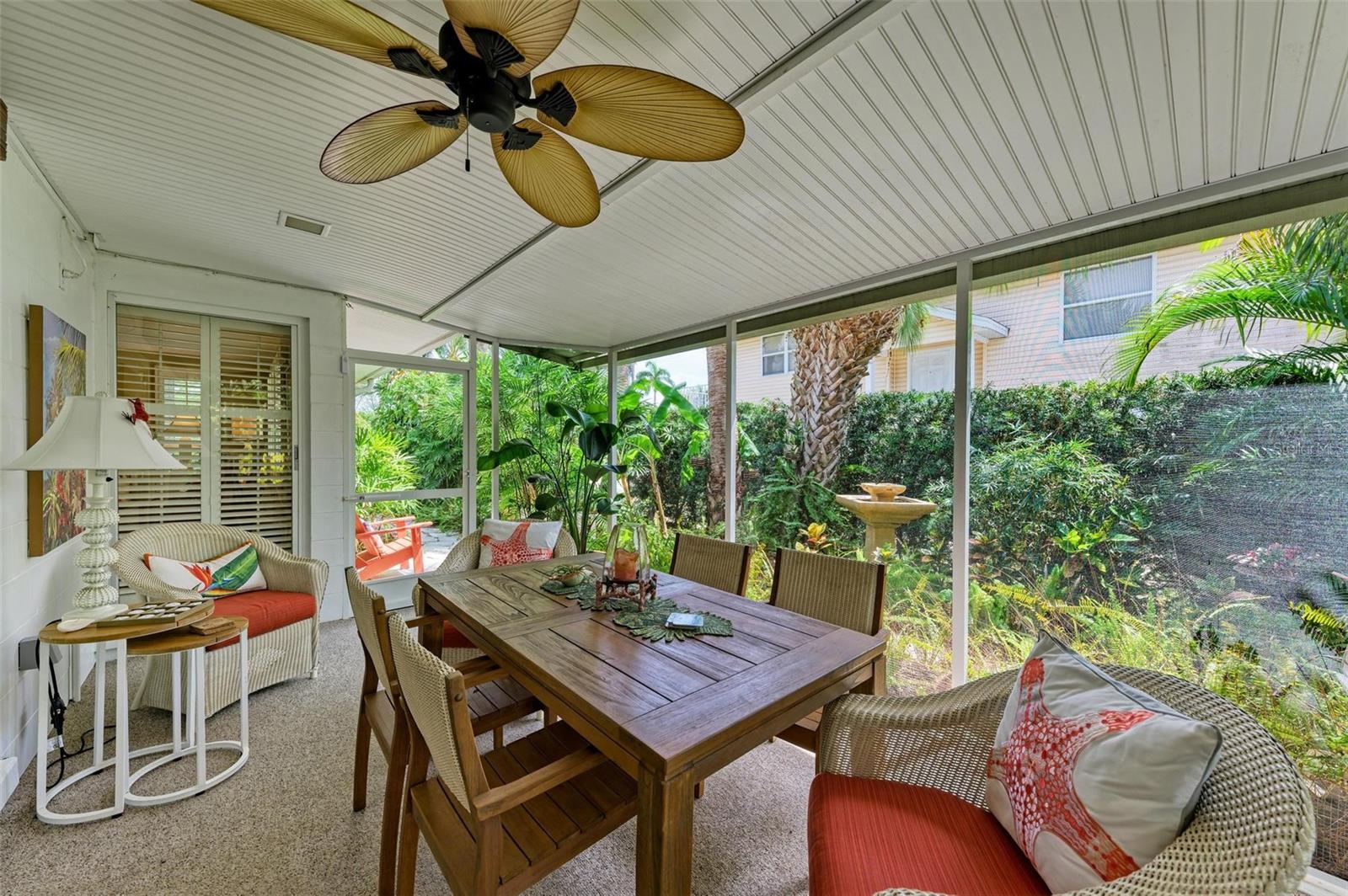 LAKE LA VISTA REP - Residential