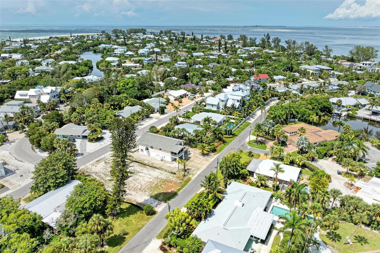 LAKE LA VISTA REP - Residential