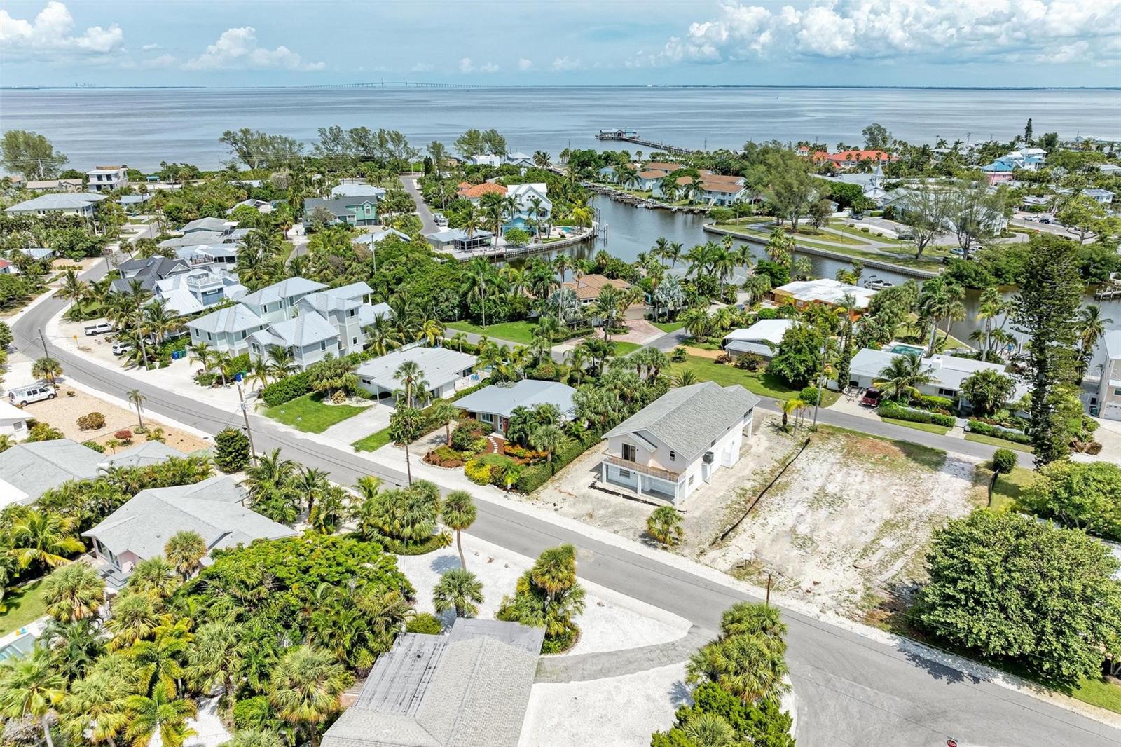 LAKE LA VISTA REP - Residential