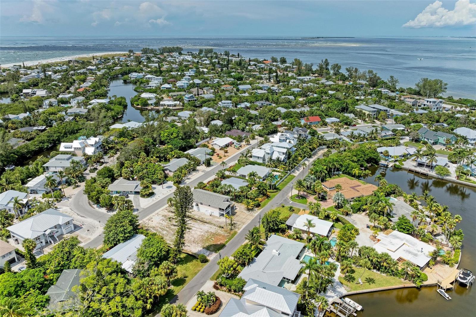 LAKE LA VISTA REP - Residential