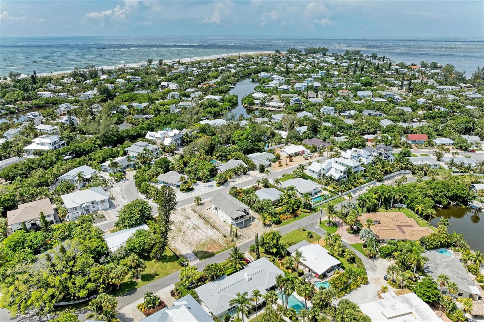 LAKE LA VISTA REP - Residential