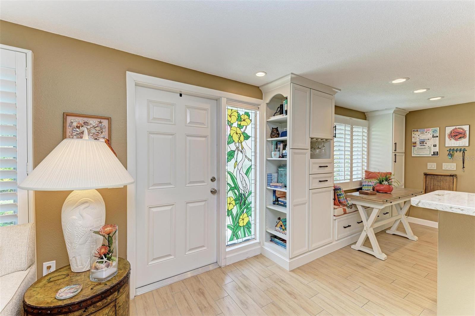 LAKE LA VISTA REP - Residential