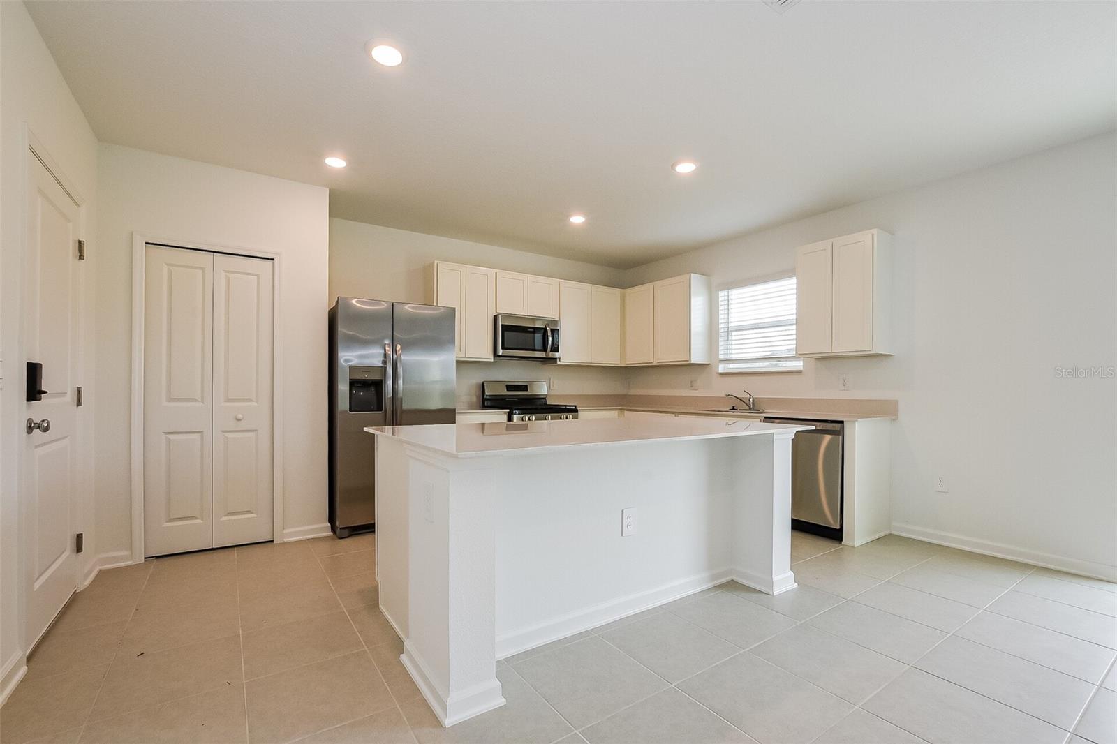 WATERSTONE PH 1A - Residential Lease