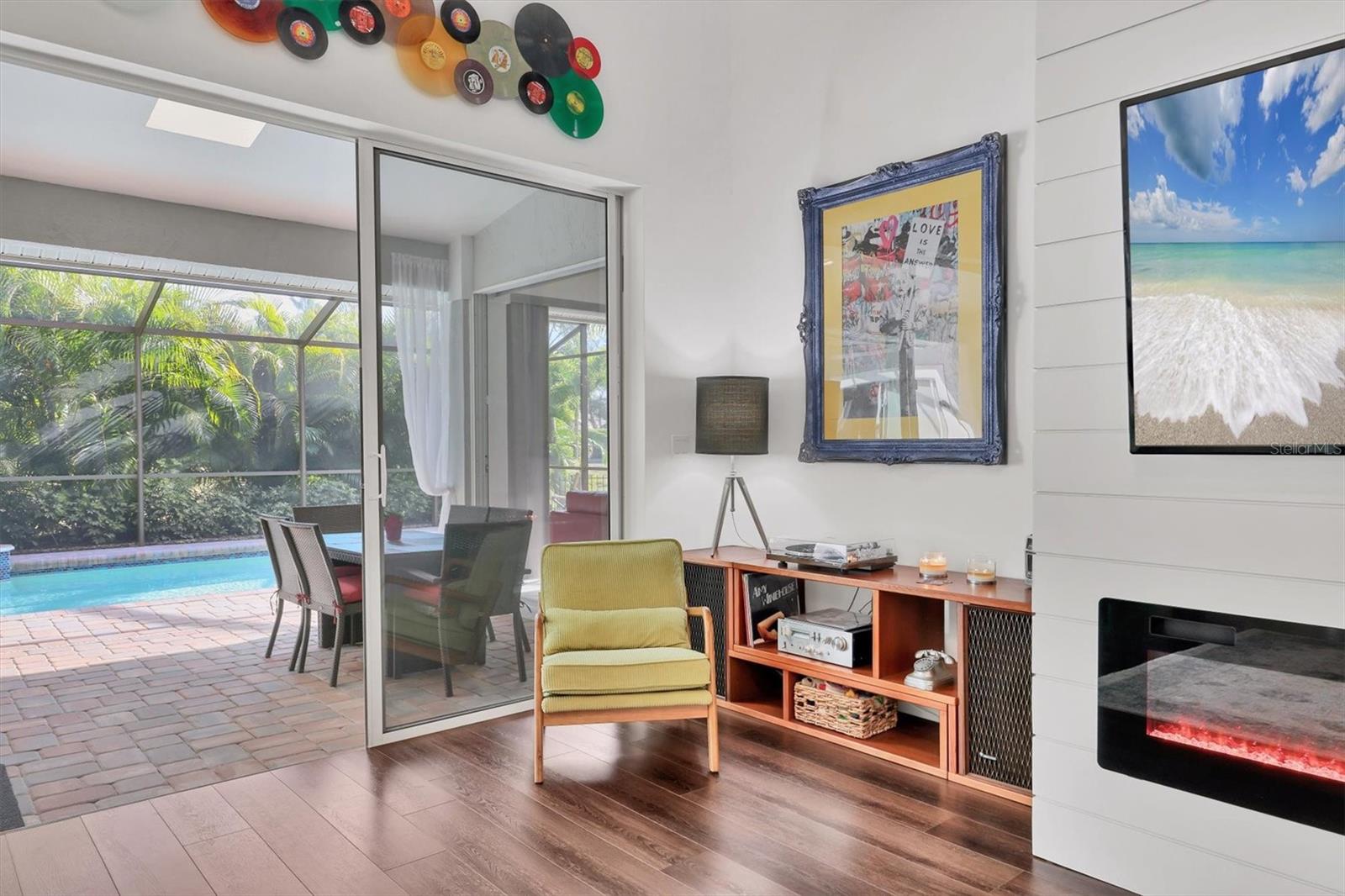 THE HIGHLANDS - Residential