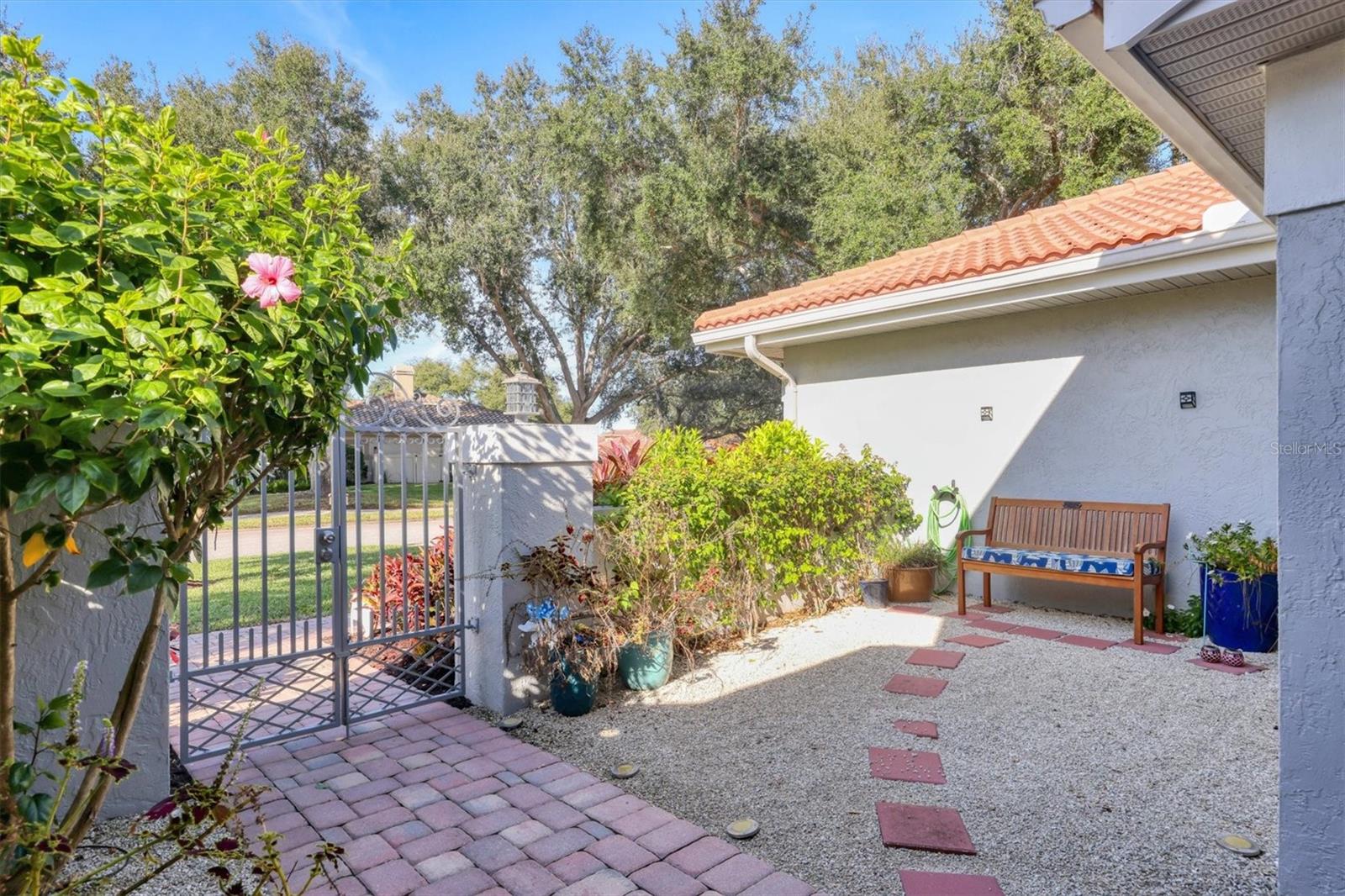 THE HIGHLANDS - Residential