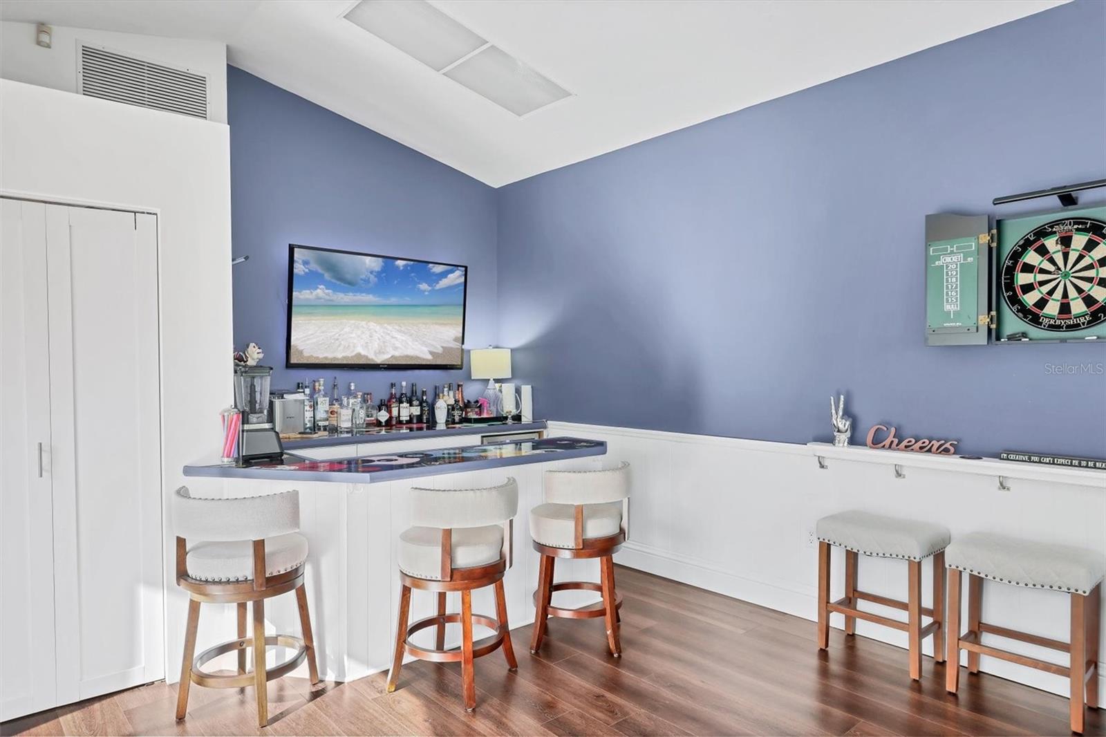 THE HIGHLANDS - Residential