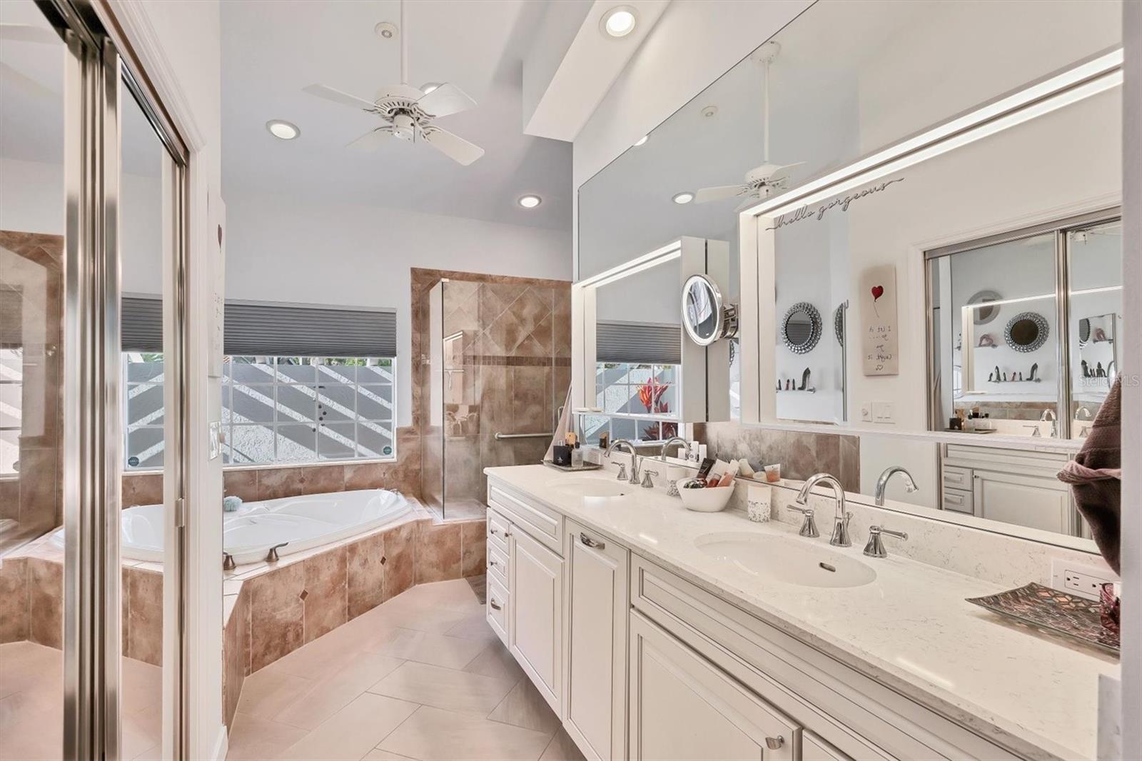 THE HIGHLANDS - Residential