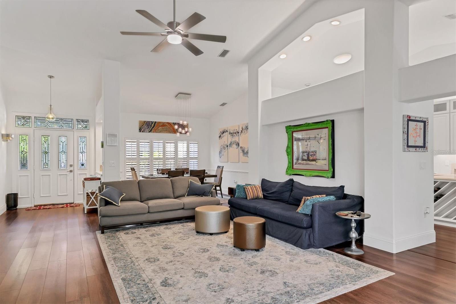 THE HIGHLANDS - Residential