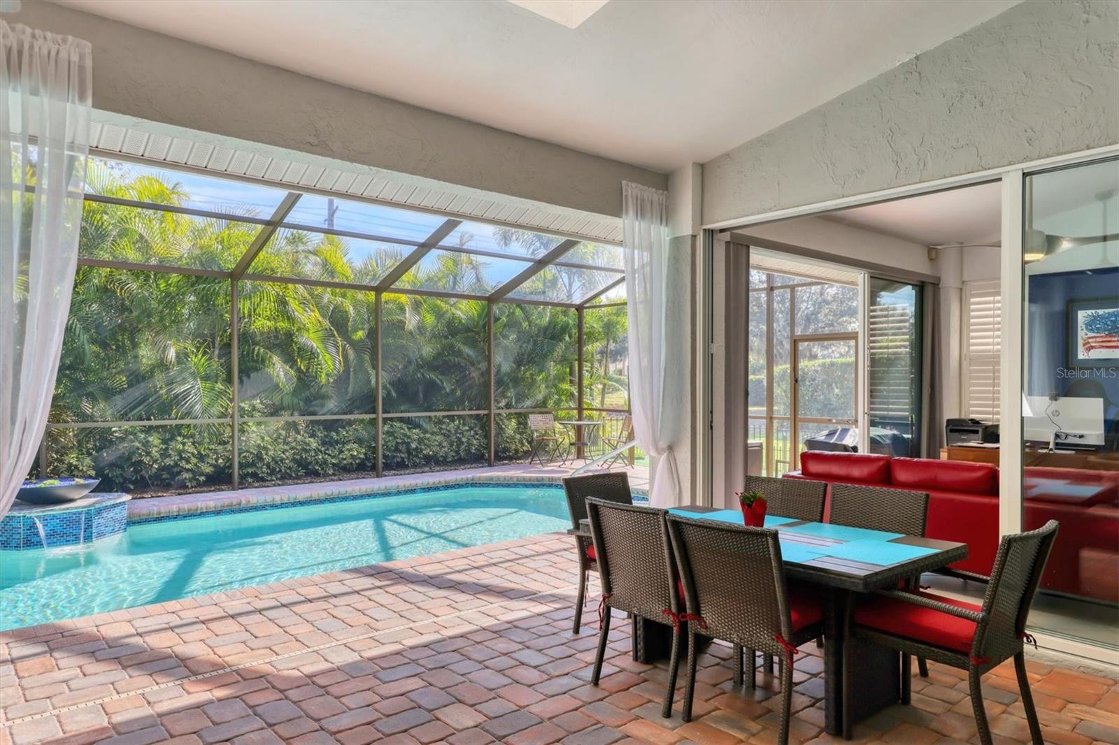 THE HIGHLANDS - Residential