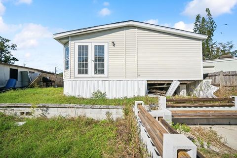 5829 COVENTRY DRIVE TAMPA FL 33615