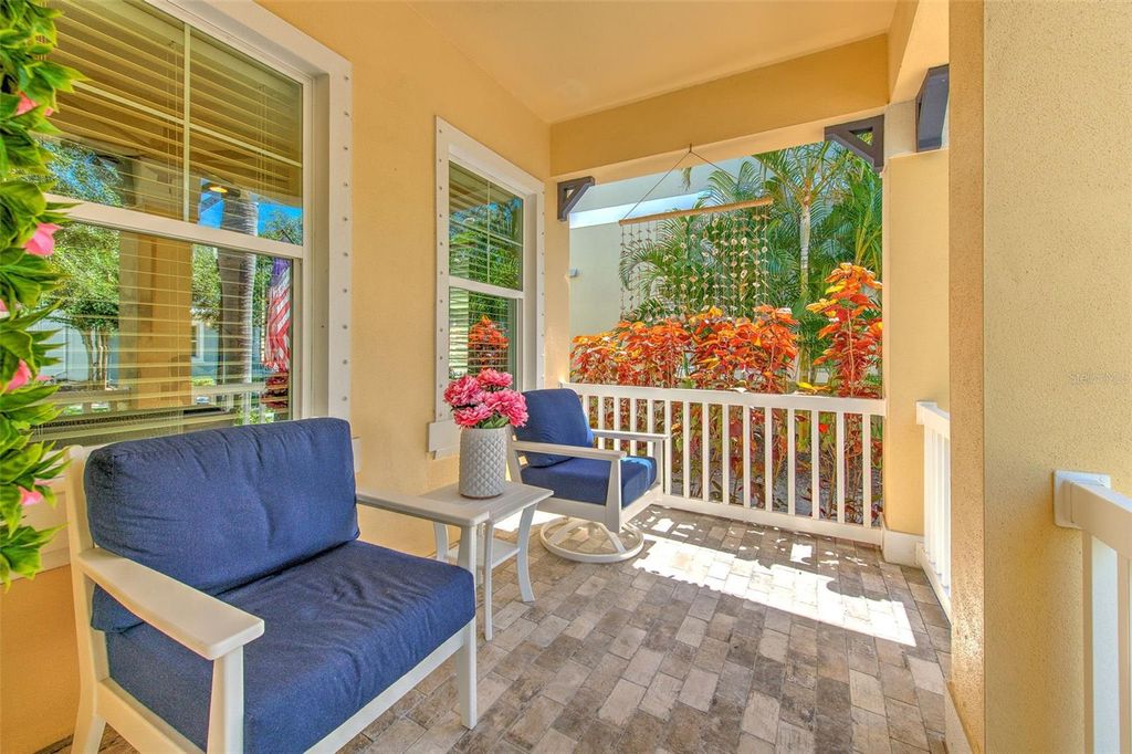 Photo of 621 Winterside Drive, Apollo Beach, FL 33572 (MLS # TB8398979)