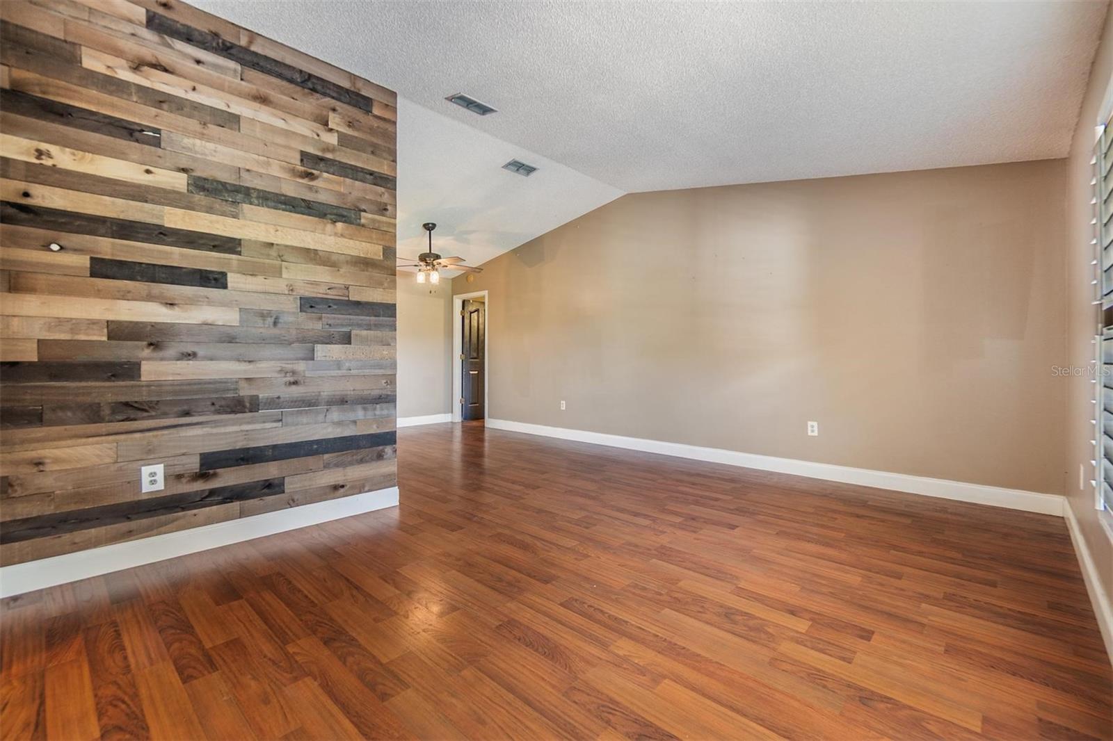 6436 HUNTINGTON DRIVE