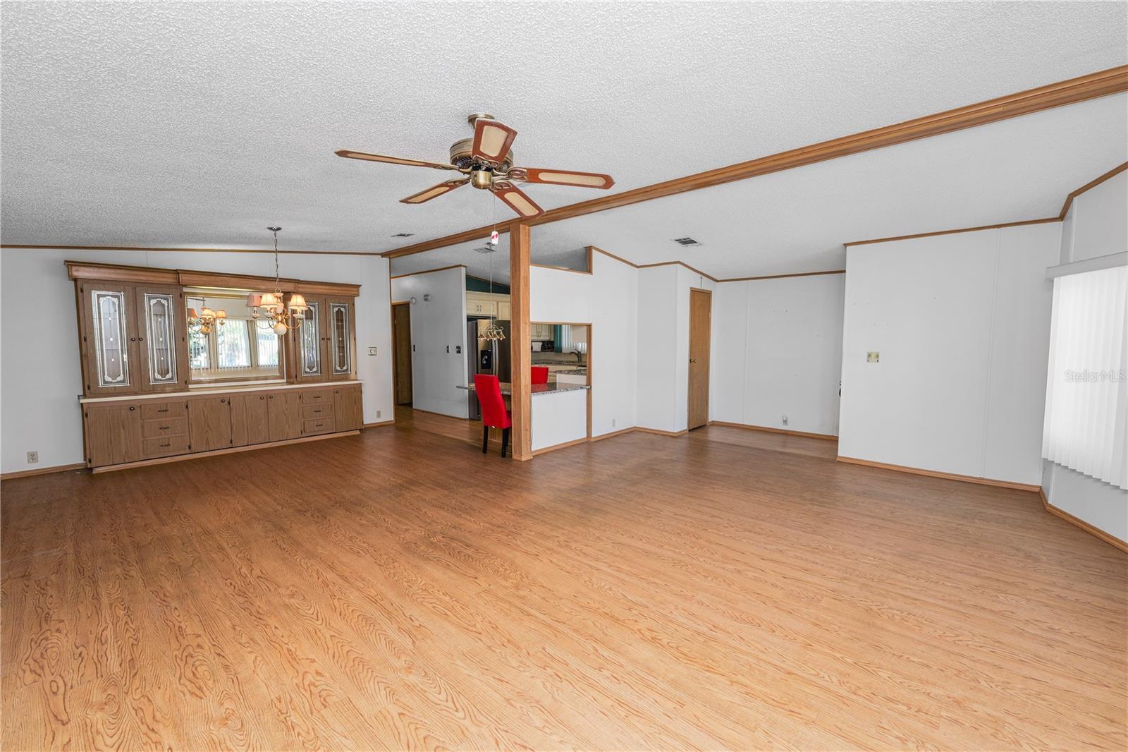 1706 FOX HILL DRIVE