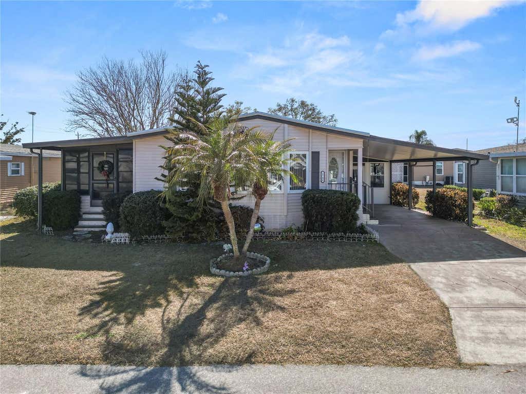 Photo of 1706 Fox Hill Drive, Lakeland, FL 33810 (MLS # L4964053)