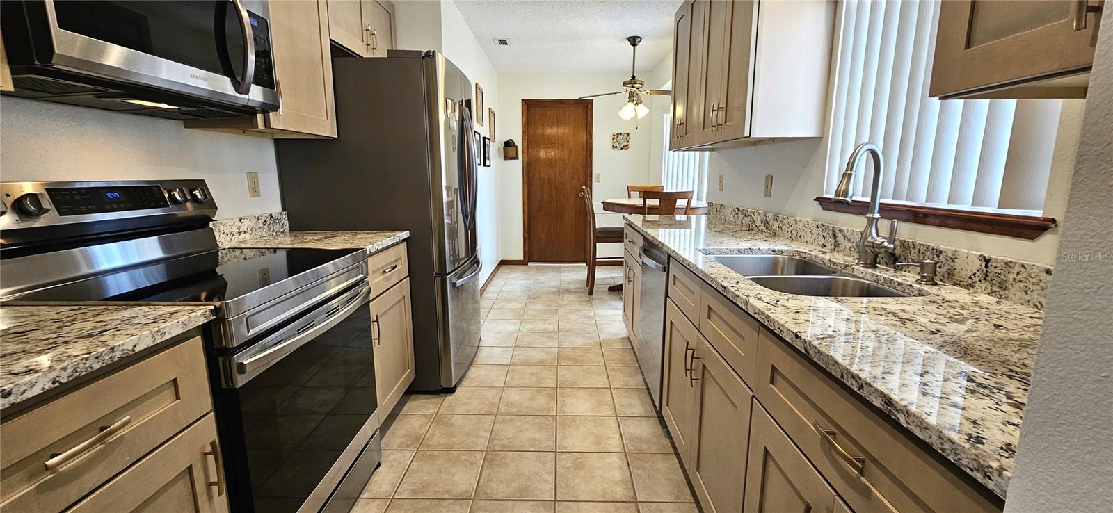 PALM CAY UN 02 - Residential