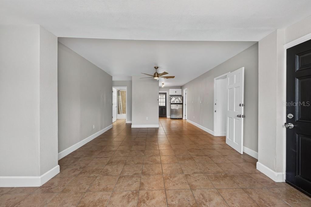 725 STRAIN BOULEVARD