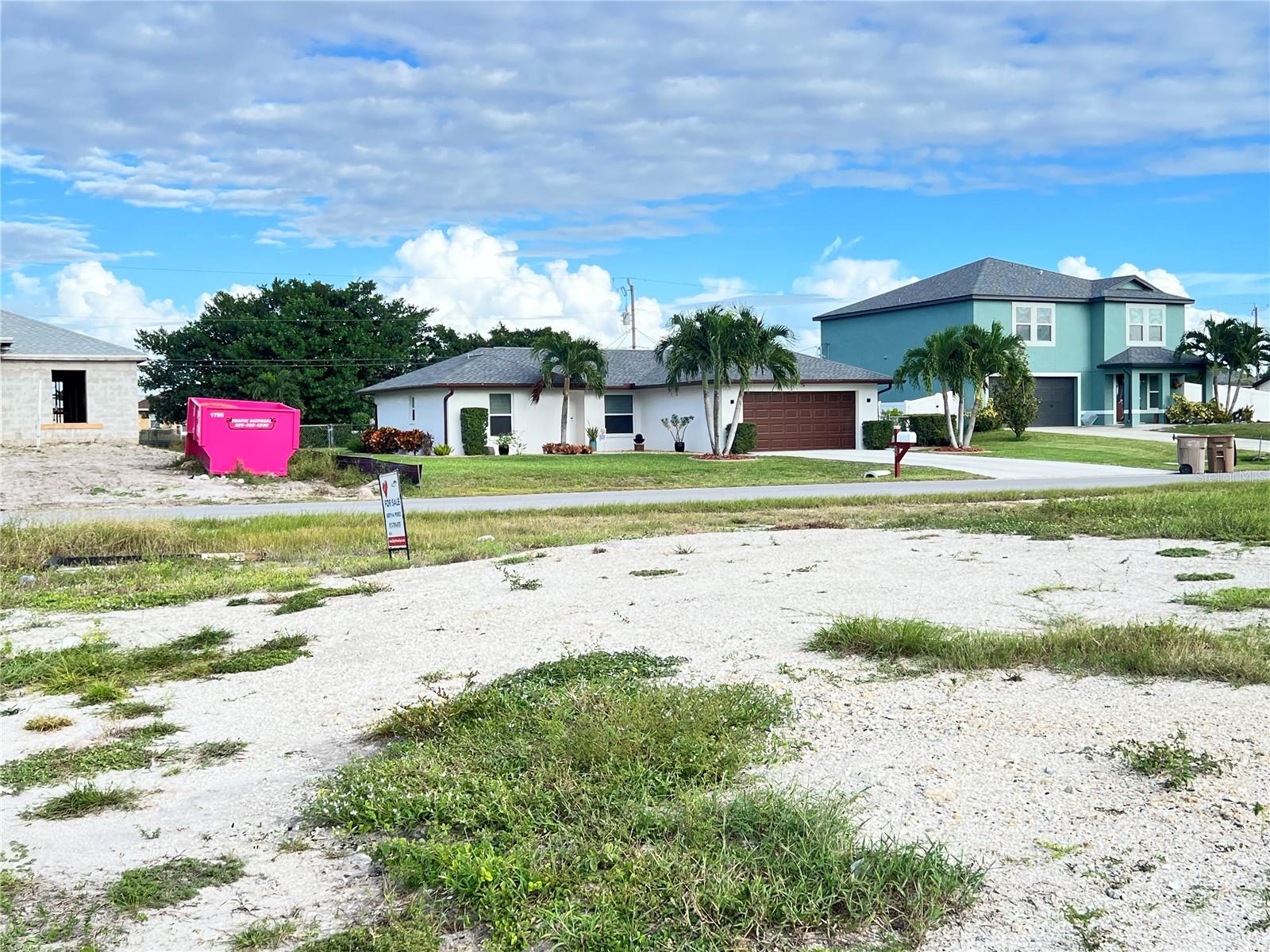 CAPE CORAL - Land