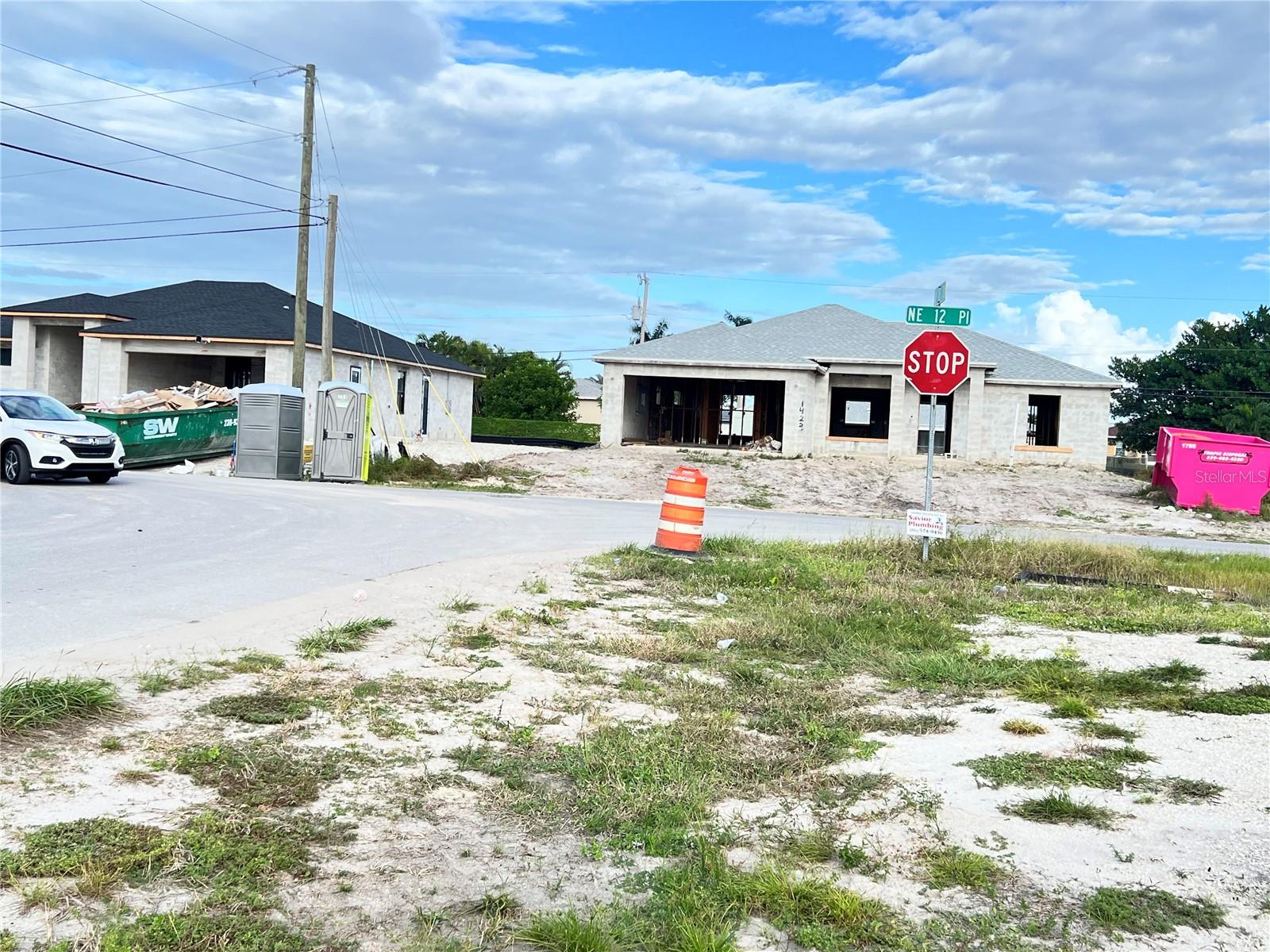 CAPE CORAL - Land