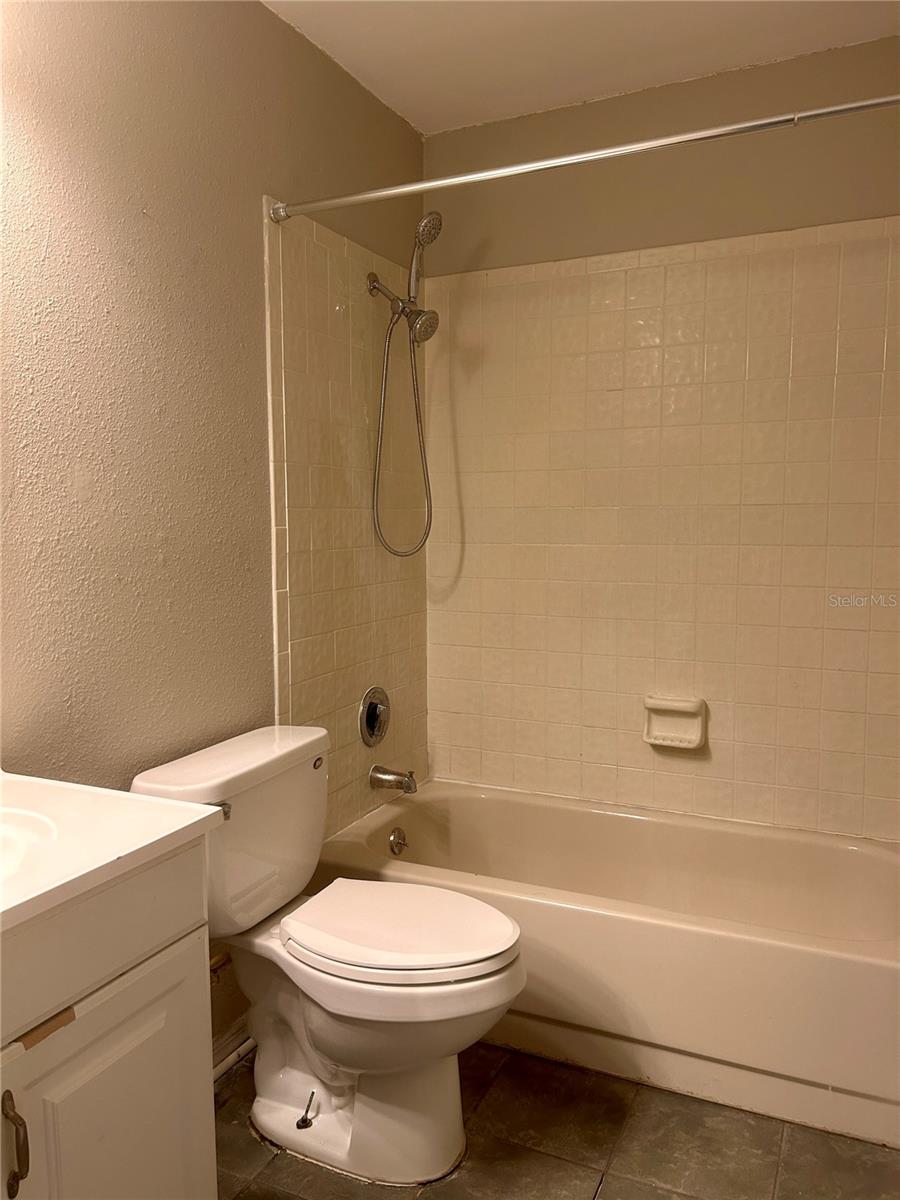 HIDDEN CREEK CONDO PH 13 - Residential Lease