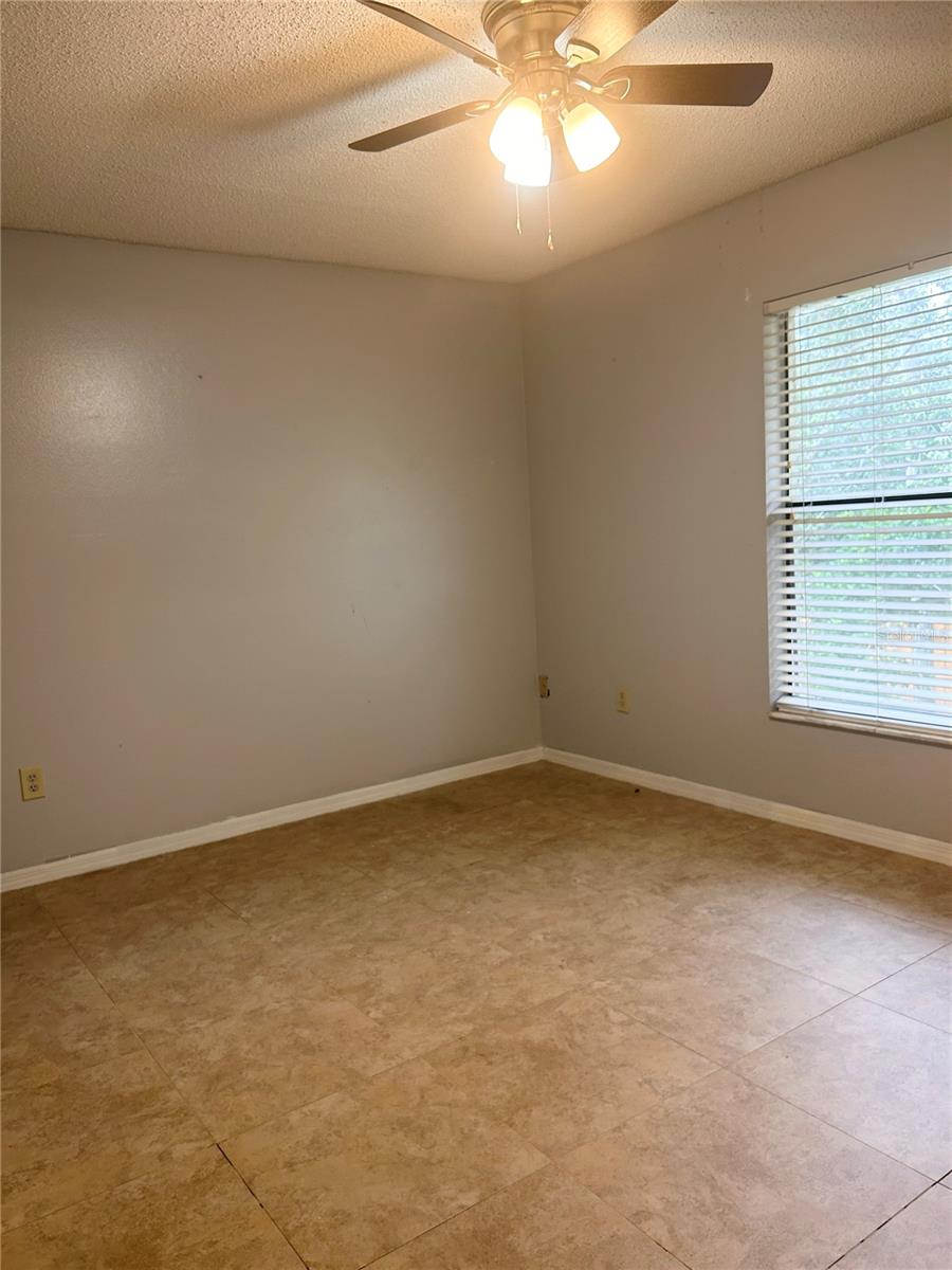 HIDDEN CREEK CONDO PH 13 - Residential Lease